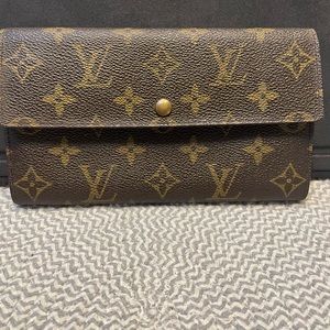 LV Wallet